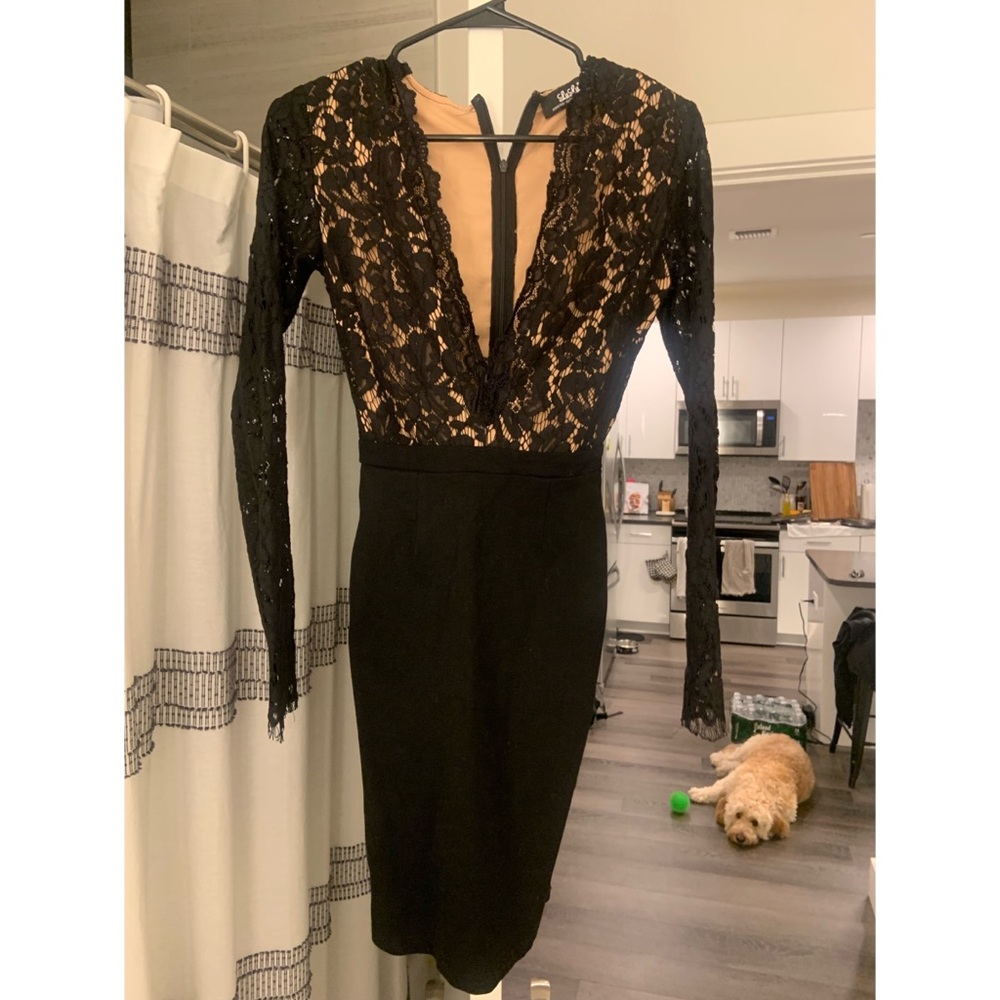Small Lulus Black lace long sleeve dress mid thigh